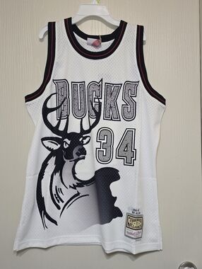 M&N Authentic Ray Allen Milwaukee Bucks White 1996-97 Jersey Size Large NWT